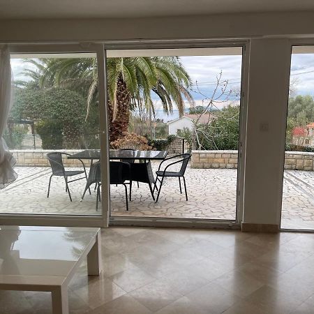 Villa Cube Premantura Bagian luar foto