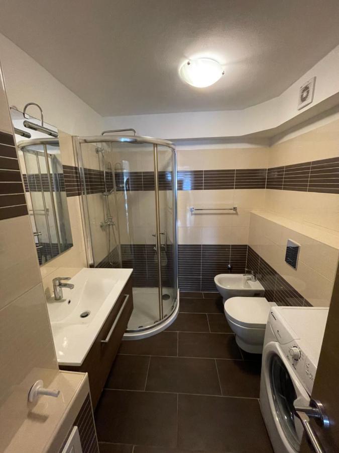 Villa Cube Premantura Bagian luar foto