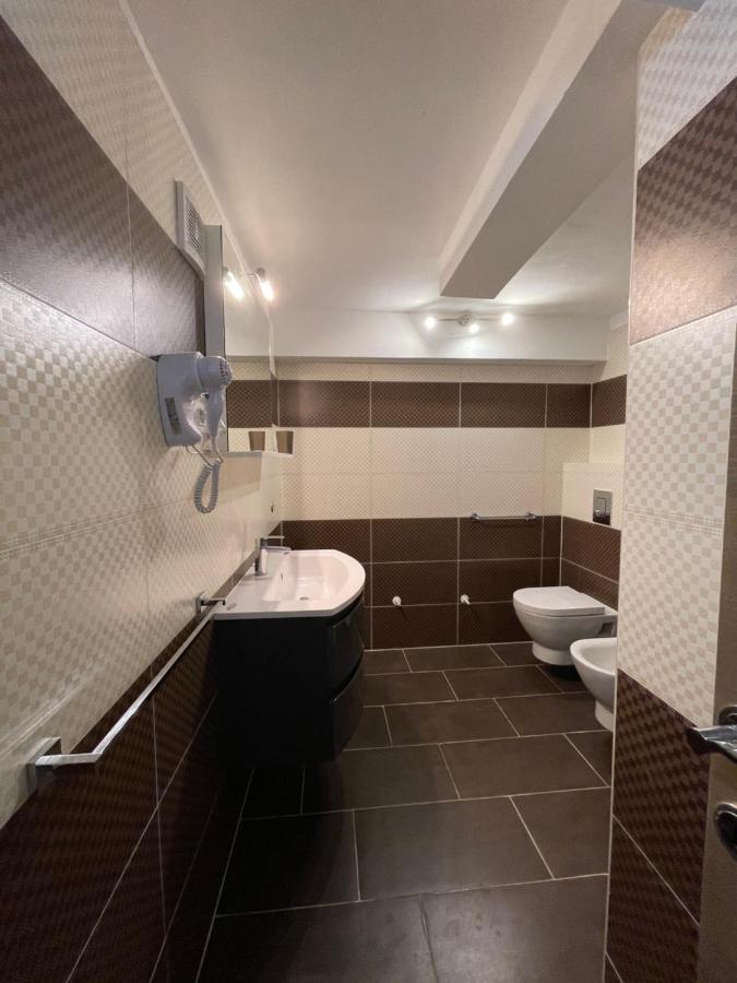 Villa Cube Premantura Bagian luar foto