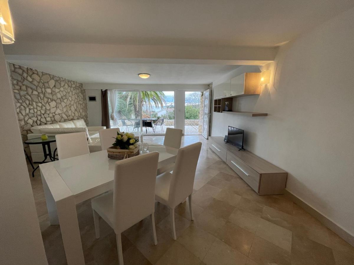 Villa Cube Premantura Bagian luar foto