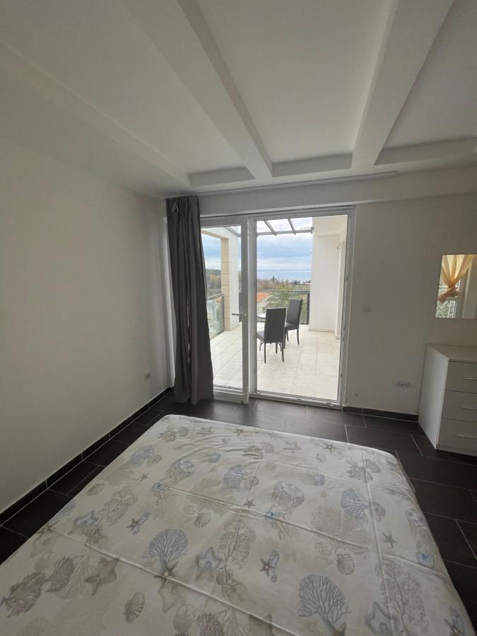 Villa Cube Premantura Bagian luar foto
